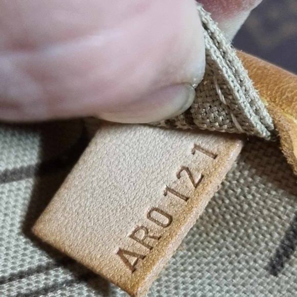 Authentic Neverfull MM - Picture 11 of 13